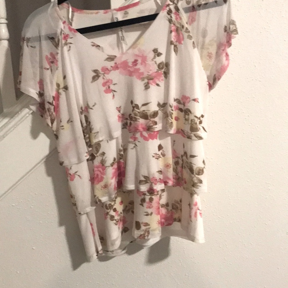 Size Petite Medium floral colors